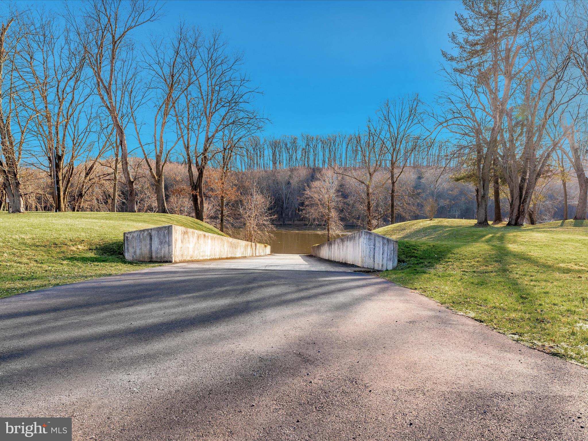 BROOKFIELD - Residential