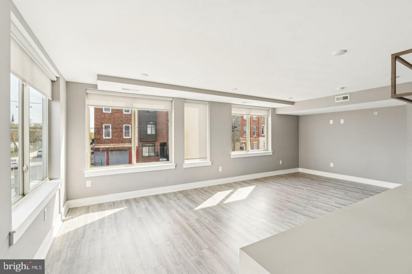 1900-02 N 4TH STREET