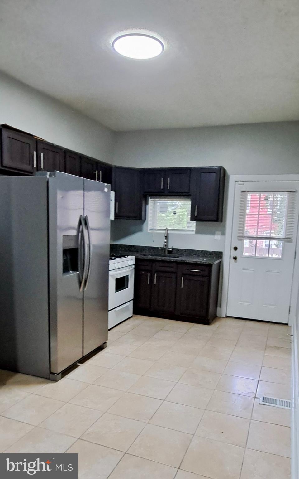 ROSEMONT - Residential Lease