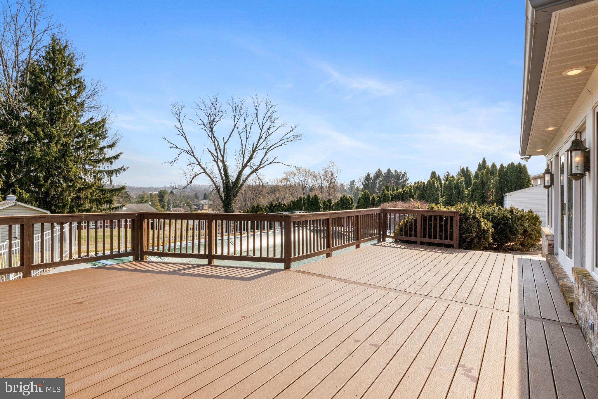 MARLBOROUGH WEST - Residential