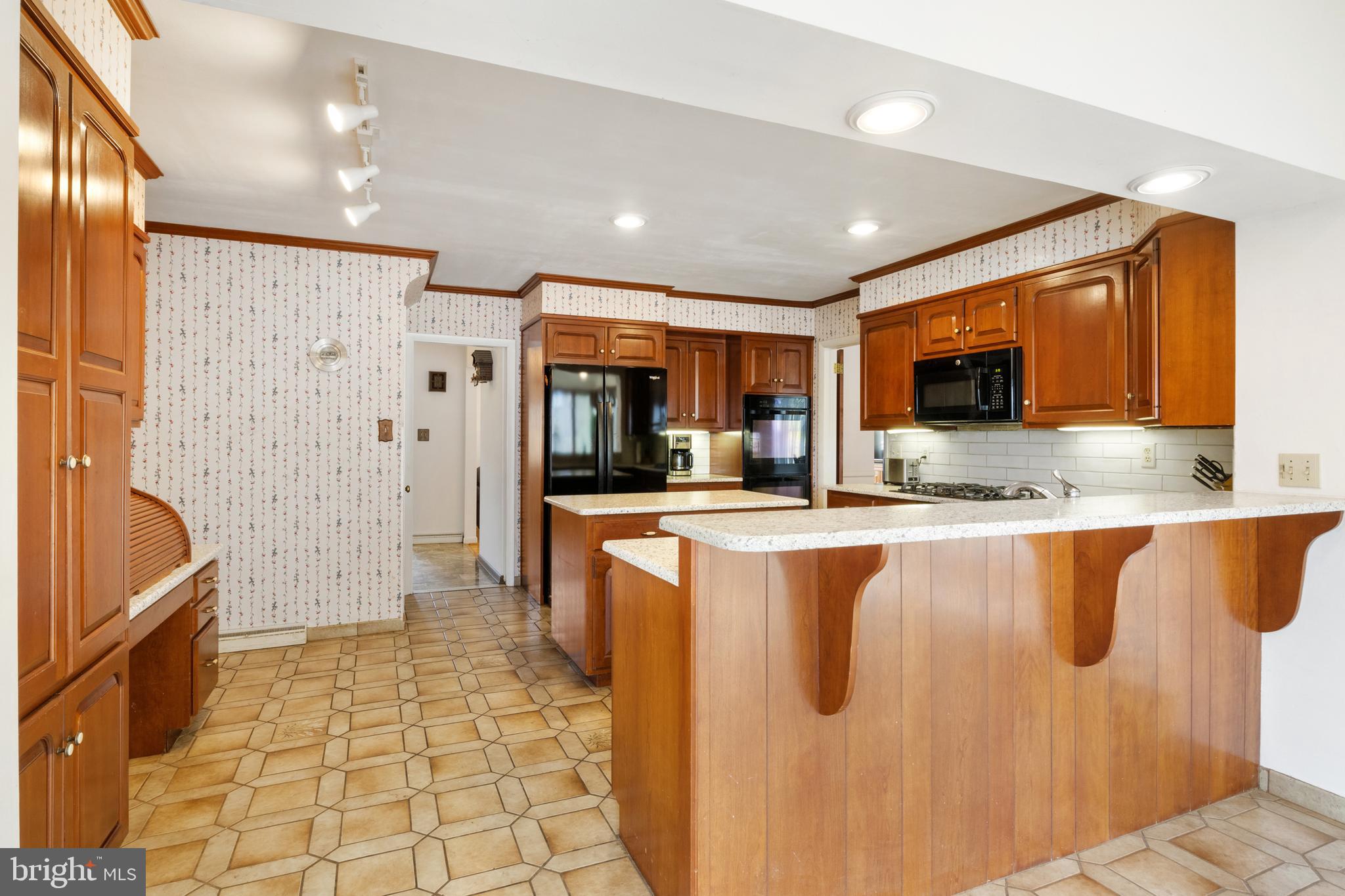 MARLBOROUGH WEST - Residential