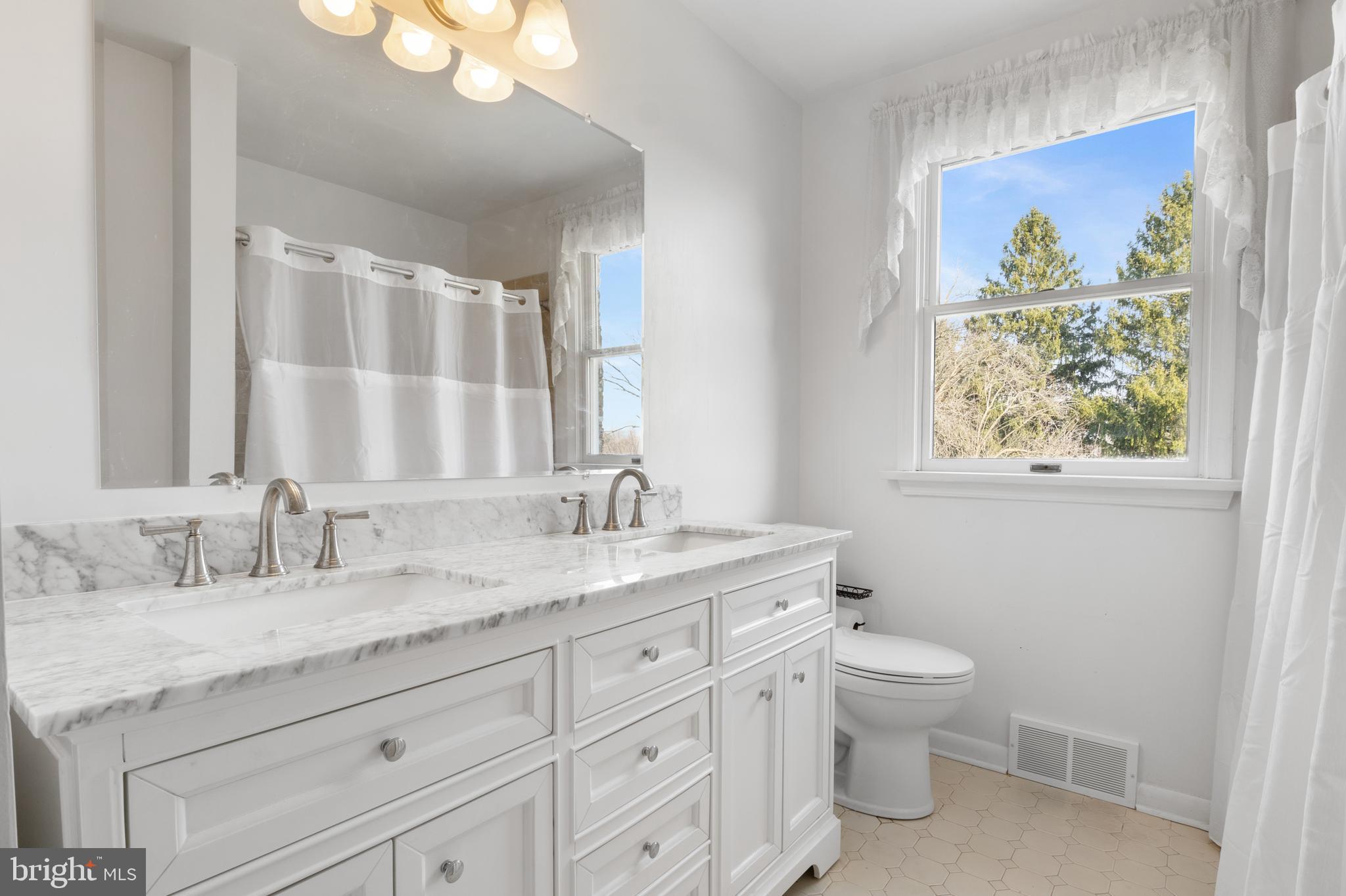 MARLBOROUGH WEST - Residential