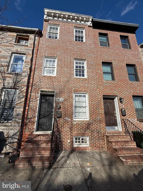 Townhouse For Sale - 1012 W Lombard Street<br/> BALTIMORE, MD 21223
