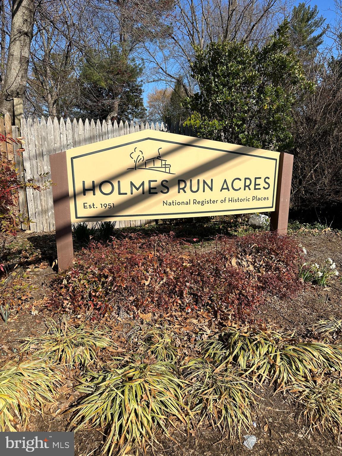 HOLMES RUN ACRES - Residential Lease