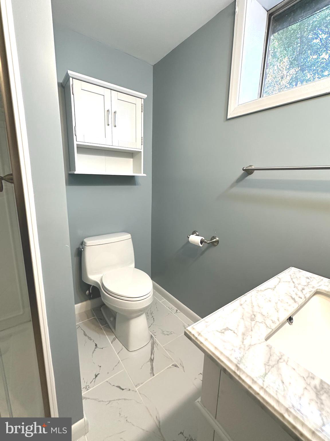 HOLMES RUN ACRES - Residential Lease