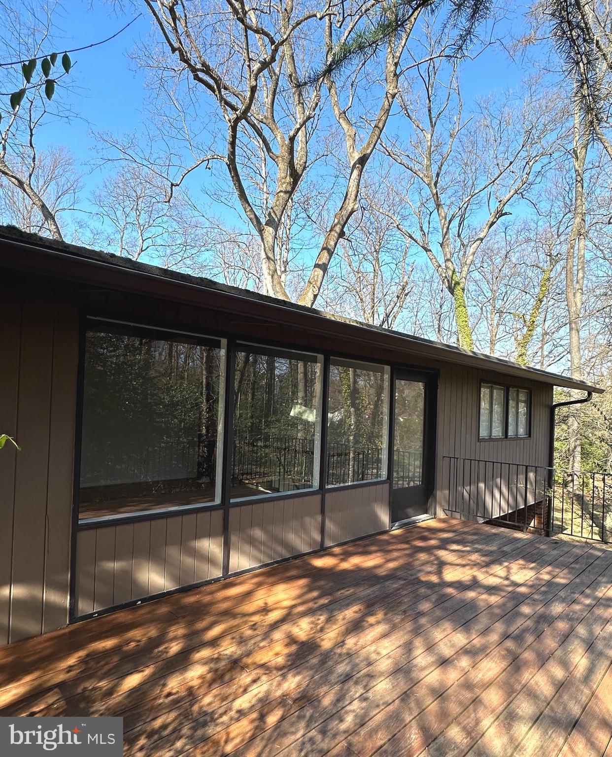 HOLMES RUN ACRES - Residential Lease