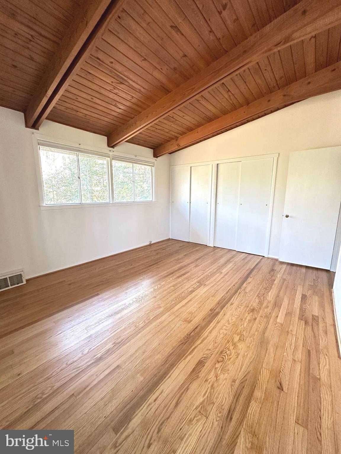 HOLMES RUN ACRES - Residential Lease