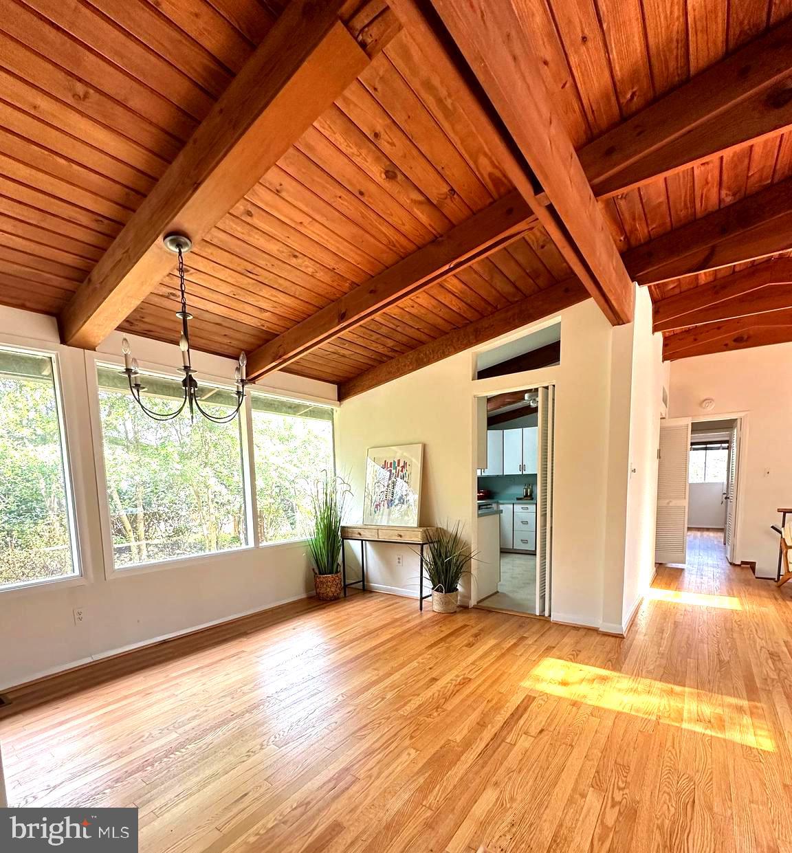 HOLMES RUN ACRES - Residential Lease