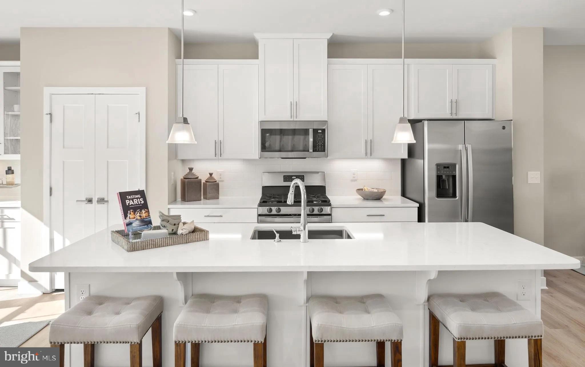 12223 WILDLIFE DR 201