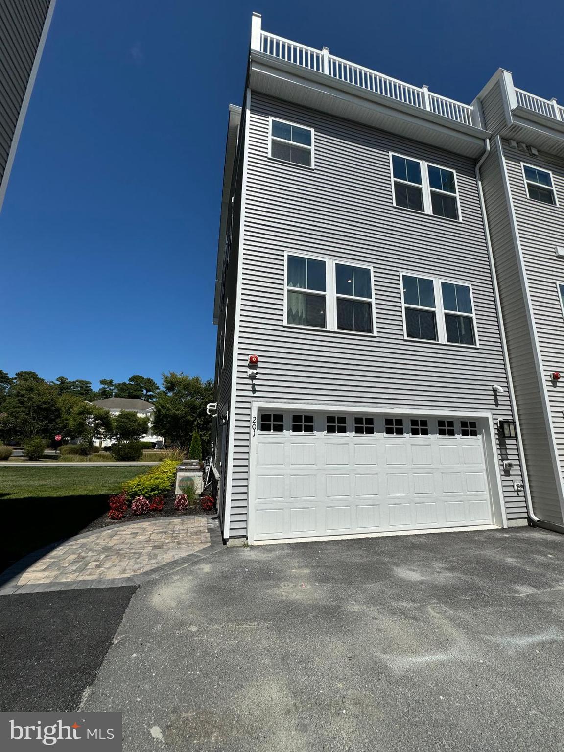 BAYSIDE - Residential