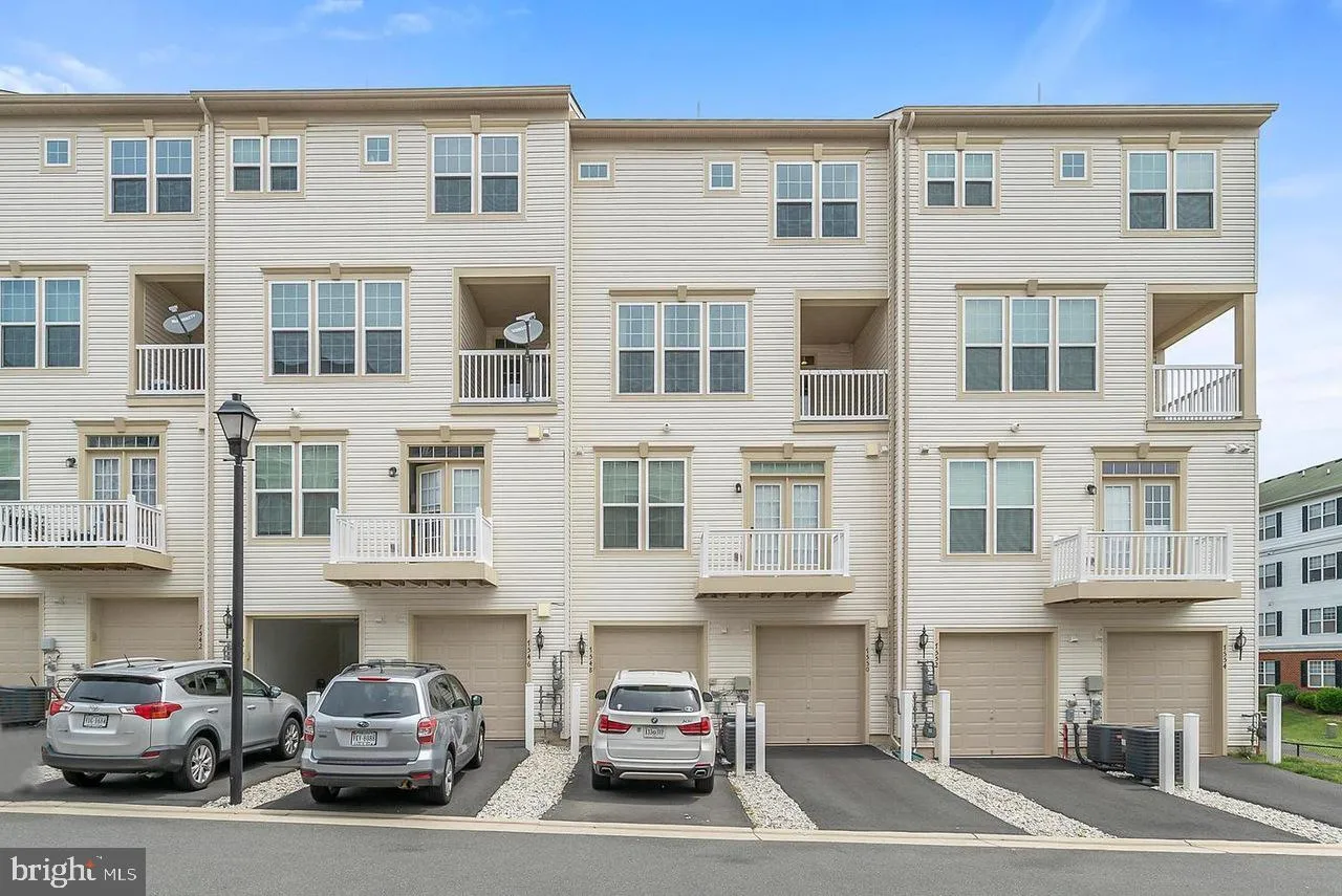 Gainesville, Virginia 20155, United States, 3 Bedrooms Bedrooms, ,3 BathroomsBathrooms,Residential,Active,159414