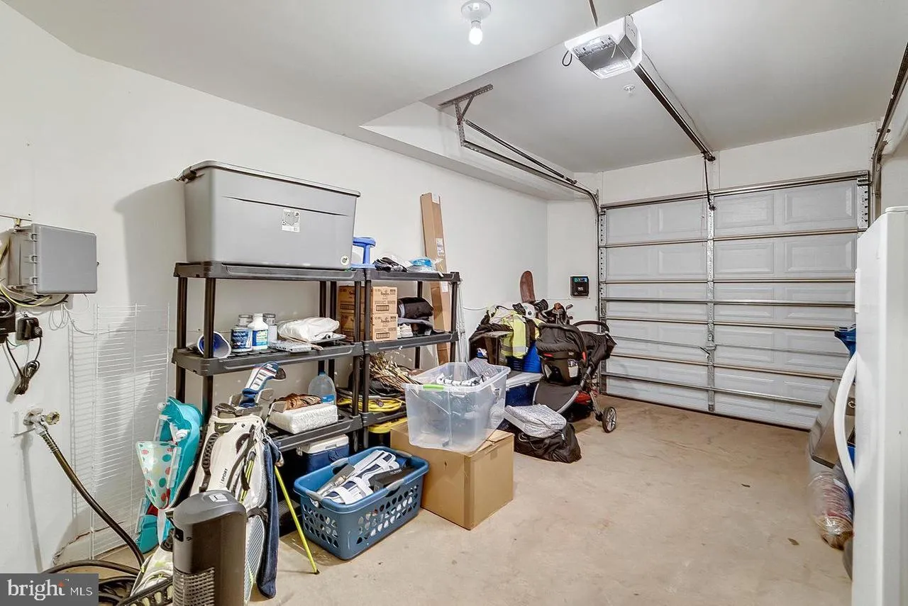 Gainesville, Virginia 20155, United States, 3 Bedrooms Bedrooms, ,3 BathroomsBathrooms,Residential,Active,159414