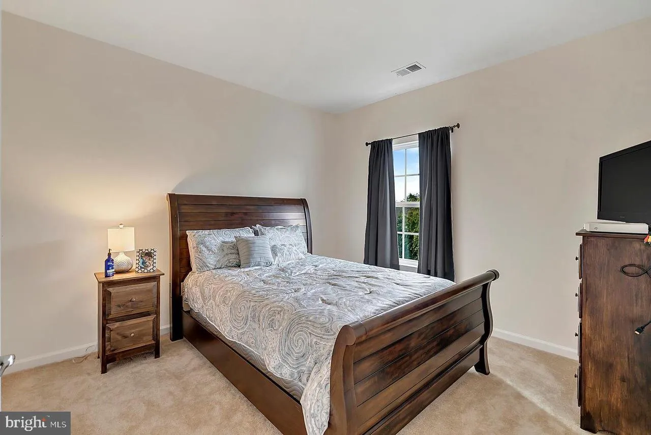 Gainesville, Virginia 20155, United States, 3 Bedrooms Bedrooms, ,3 BathroomsBathrooms,Residential,Active,159414