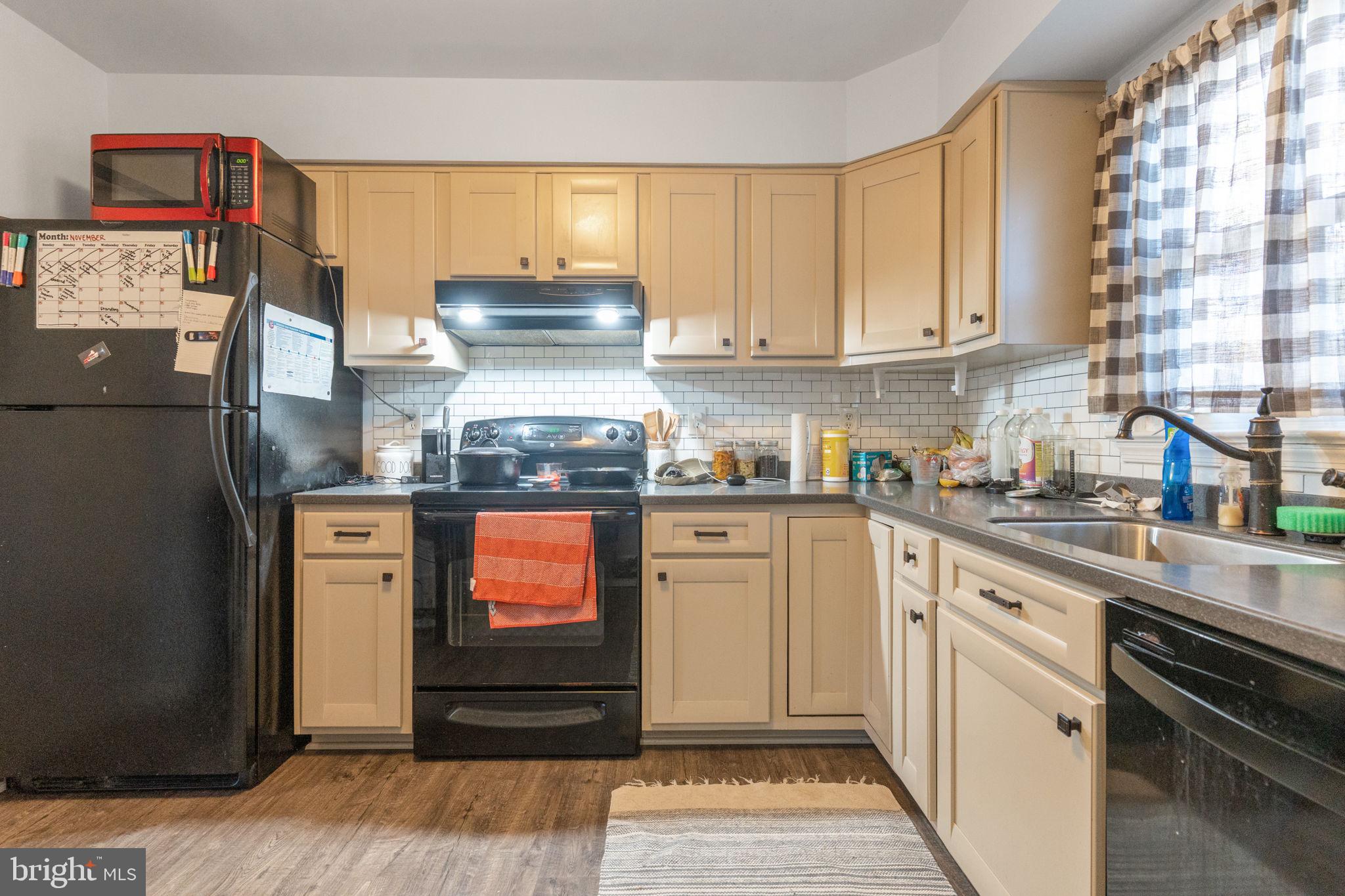 GREENWOOD FARM - Residential Lease