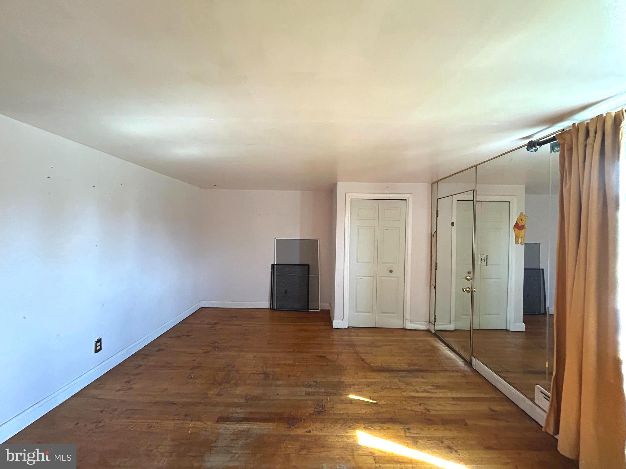 HILLENDALE - Residential