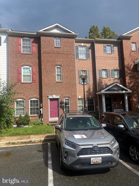 Townhouse For Sale - 18737 Falling River Drive<br/> GAITHERSBURG, MD 20879