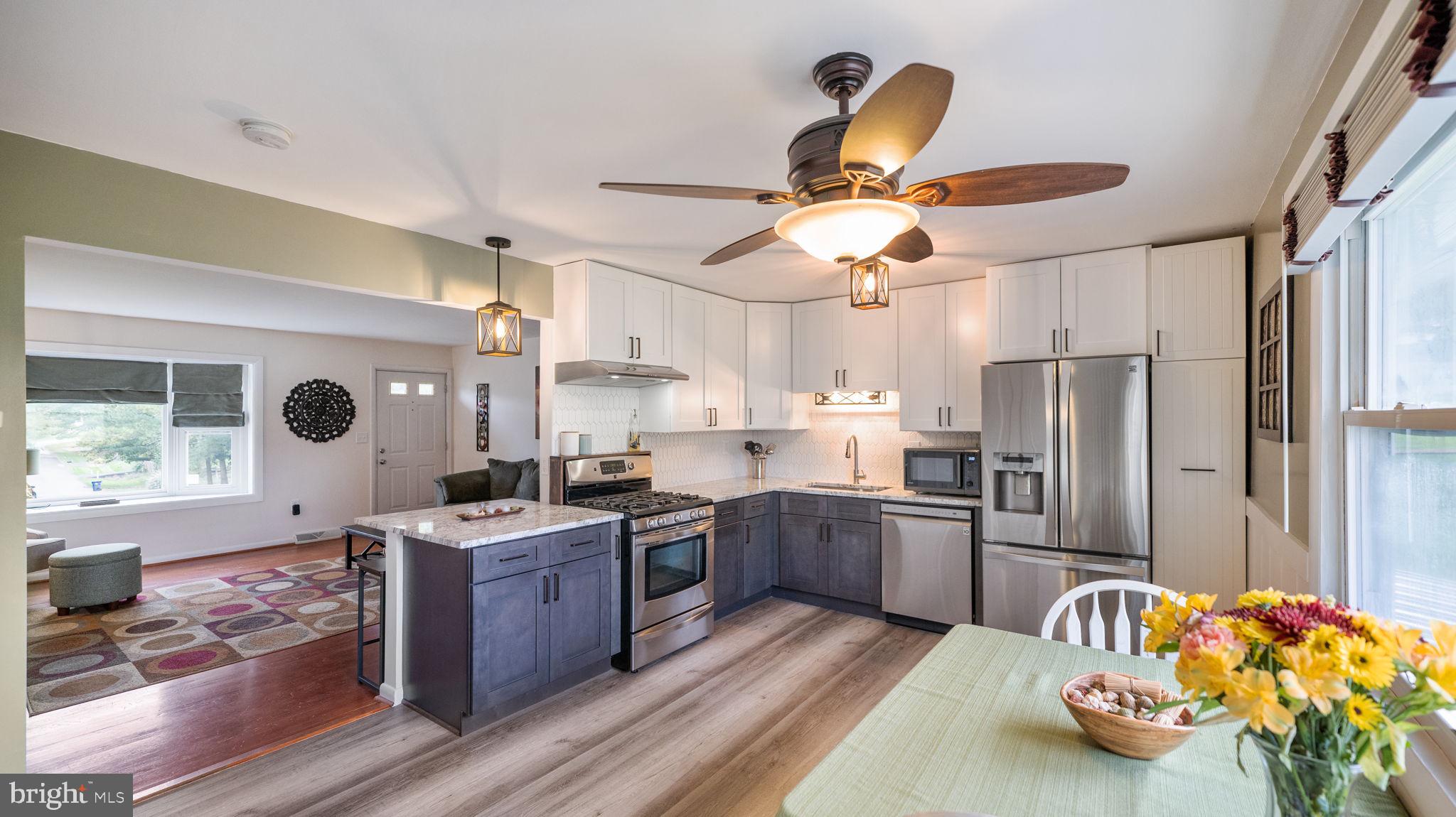 SUNNYBROOK FARMS - Residential