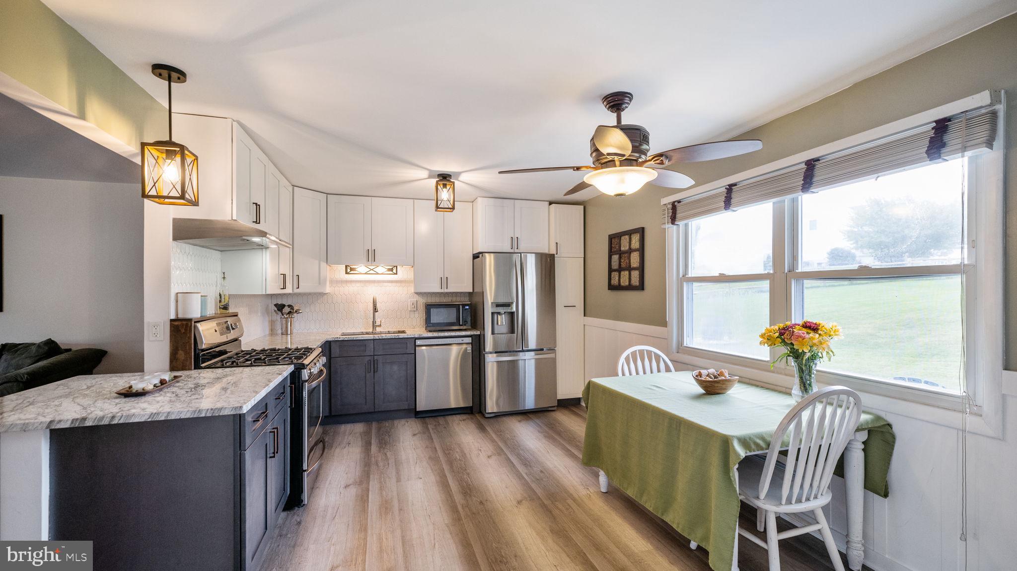 SUNNYBROOK FARMS - Residential