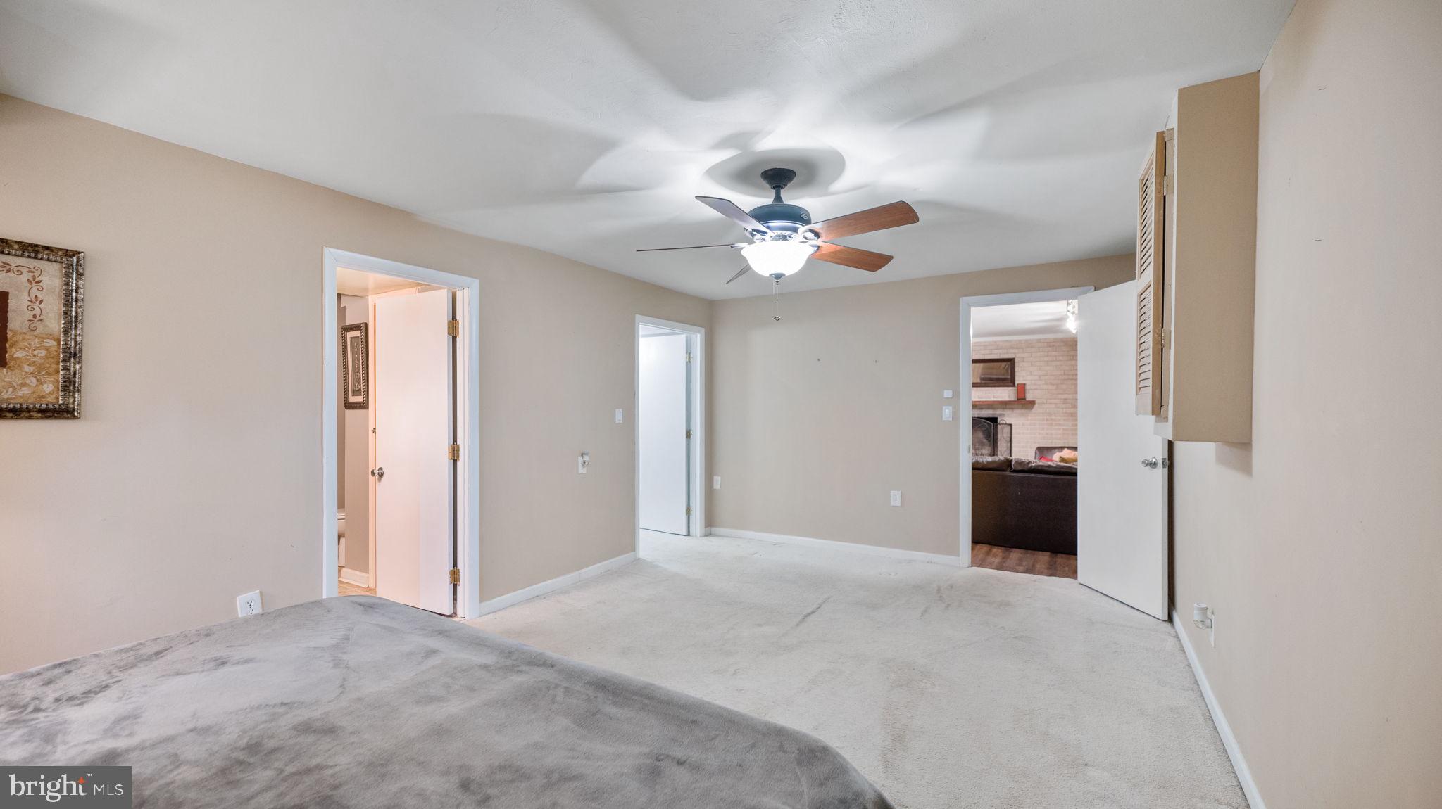 SUNNYBROOK FARMS - Residential