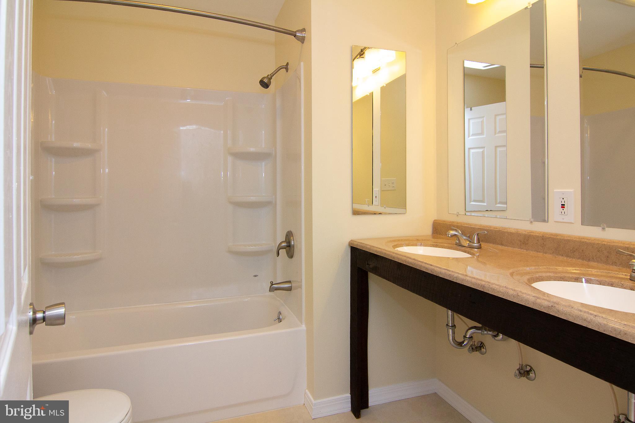 MANCHESTER MANOR - Residential