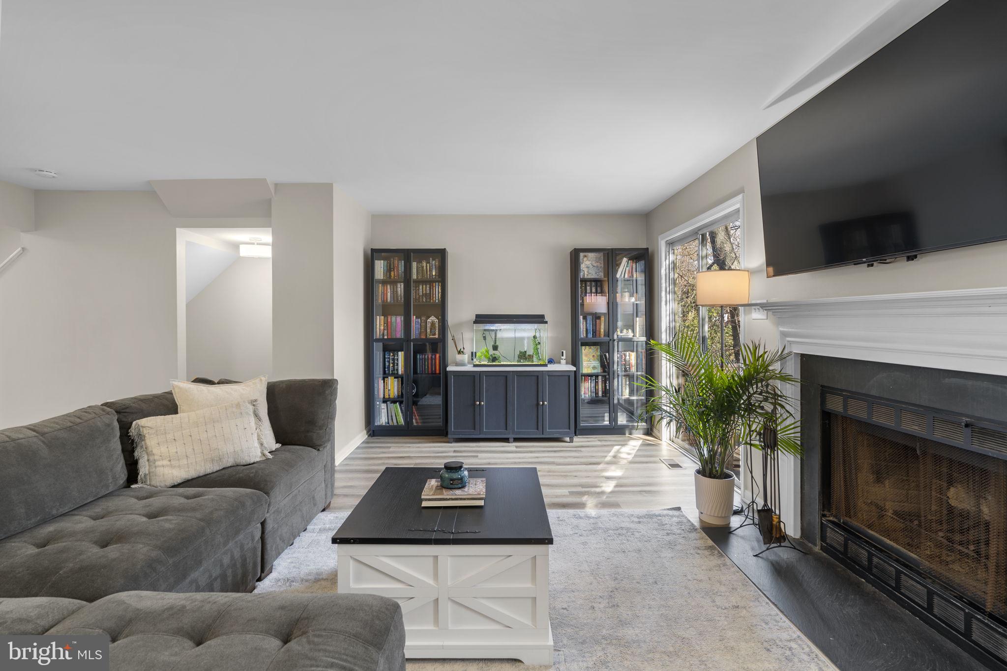 SOCIETY HILL - Residential