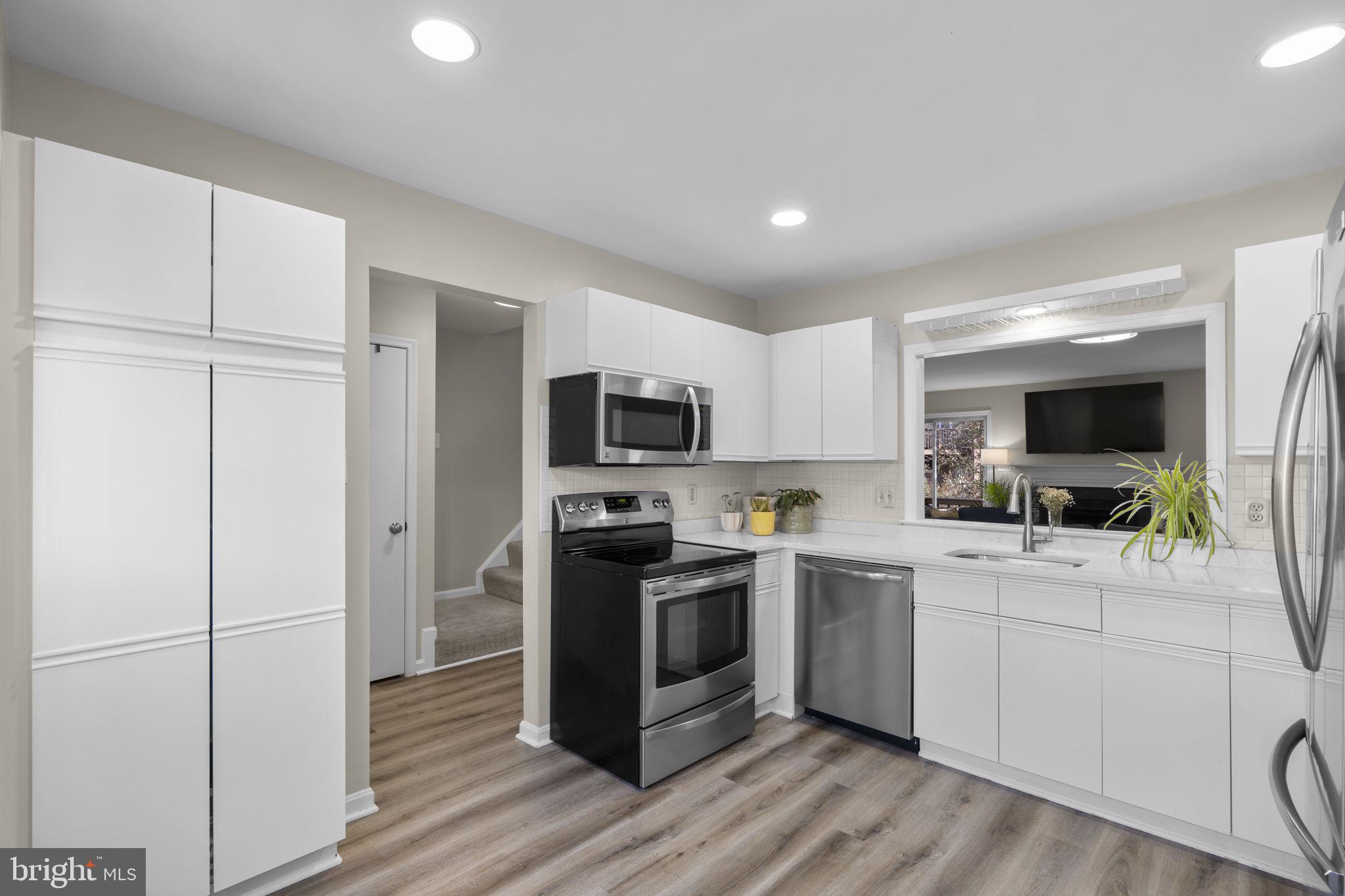 SOCIETY HILL - Residential