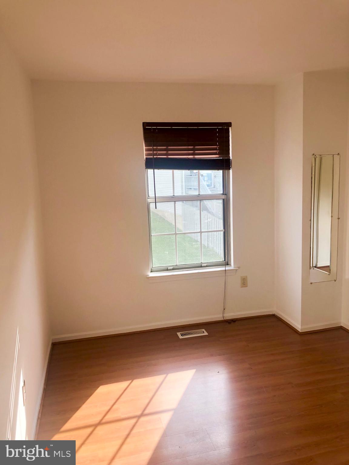 STONEY BEACH - Residential Lease