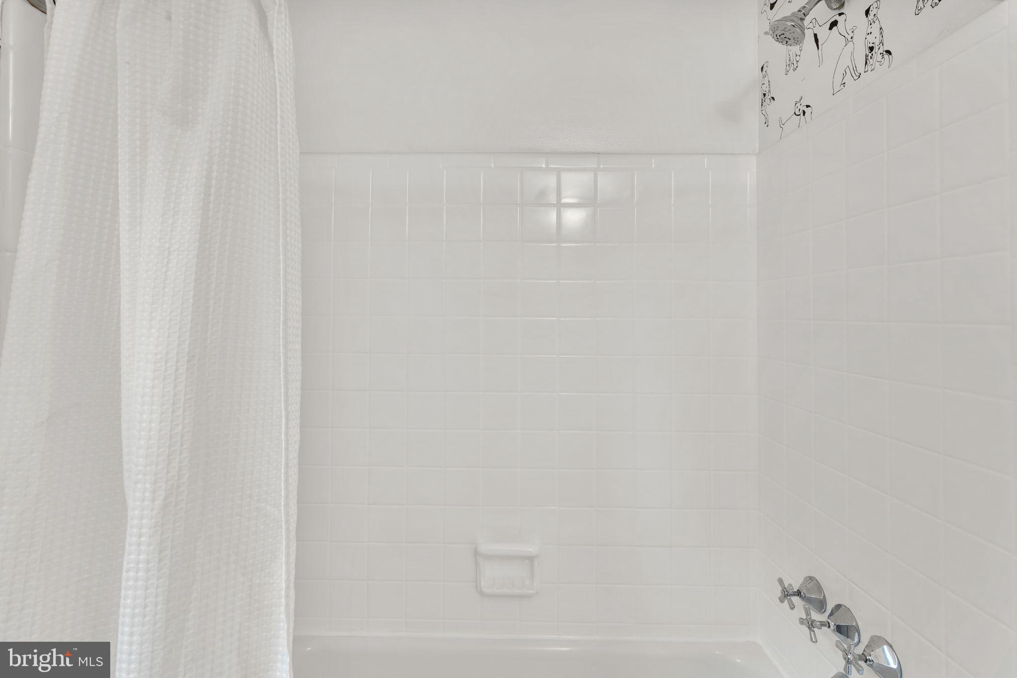 WOODSIDE FOREST - Residential