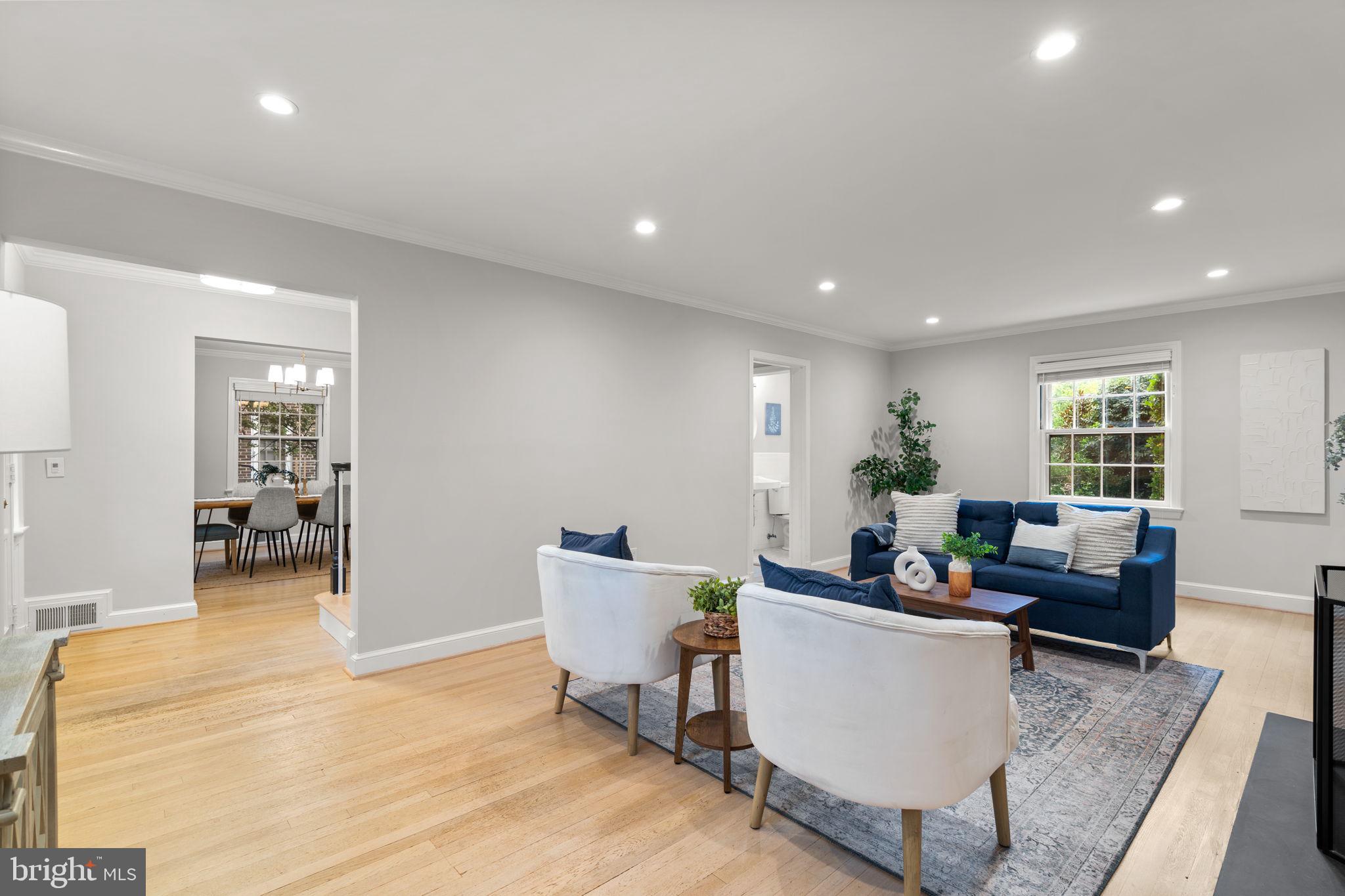 1514 RED OAK DRIVE