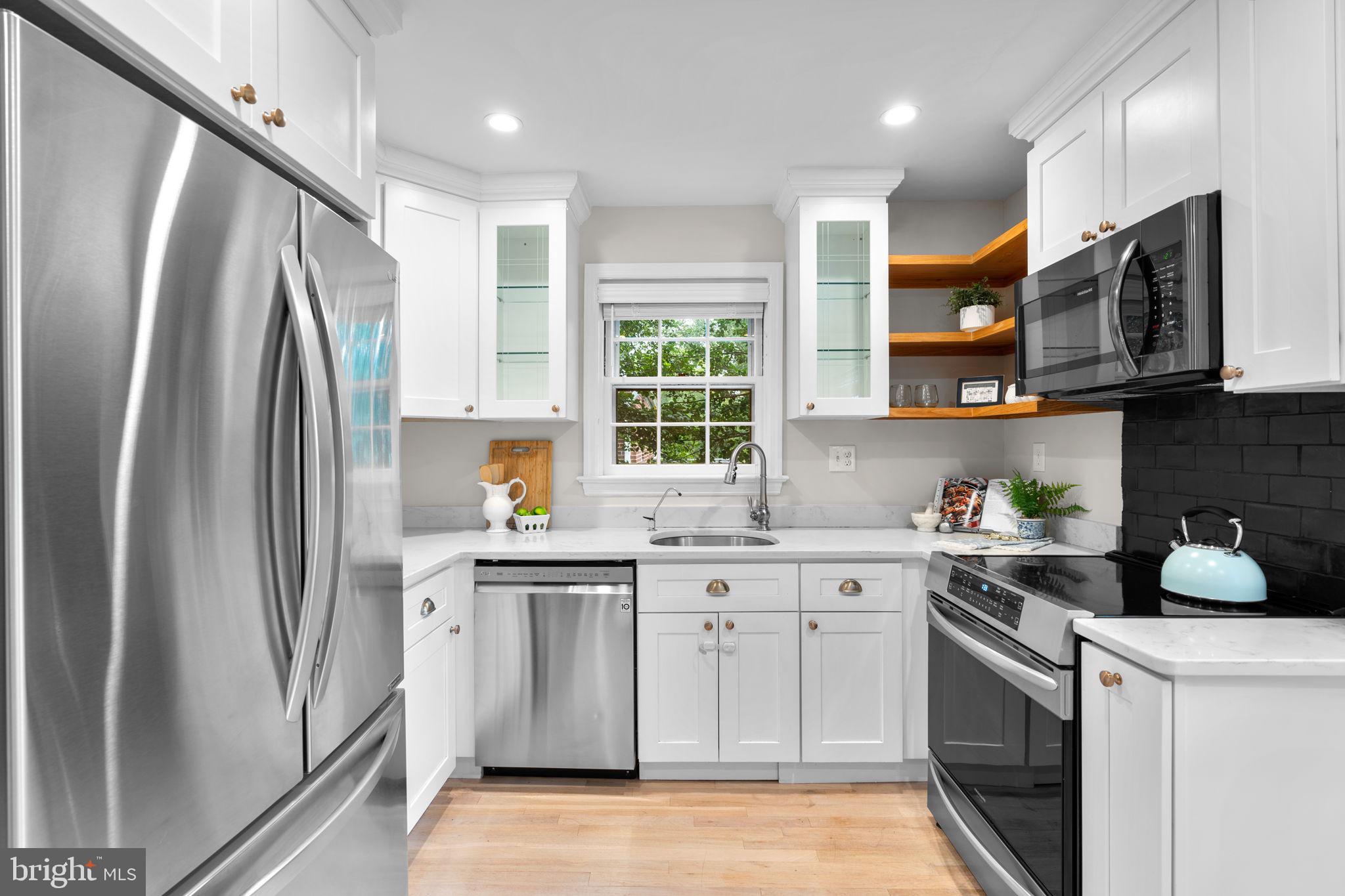 WOODSIDE FOREST - Residential