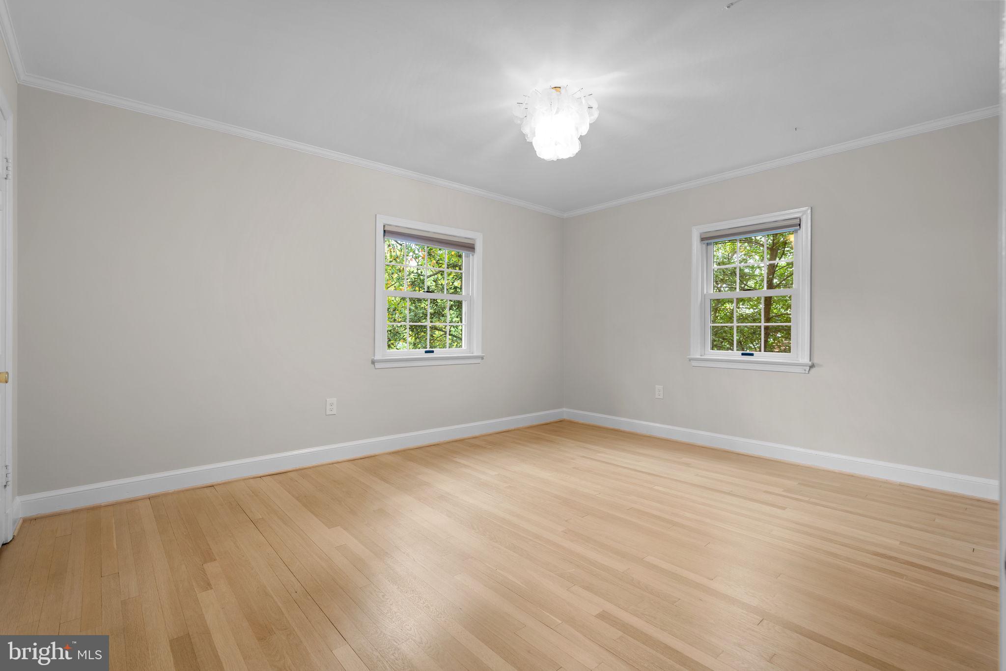 WOODSIDE FOREST - Residential