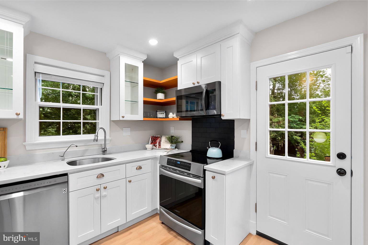 WOODSIDE FOREST - Residential