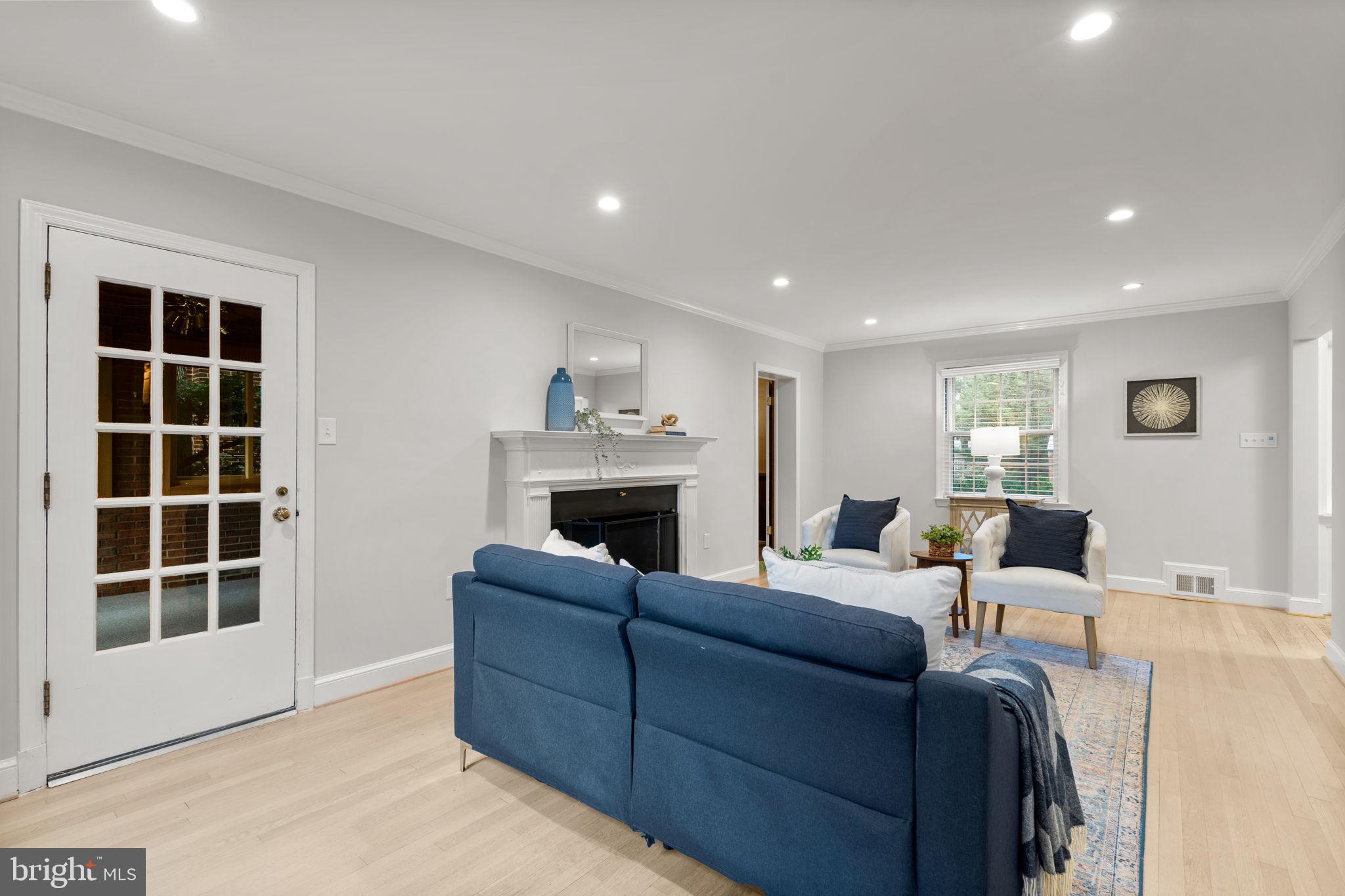 WOODSIDE FOREST - Residential