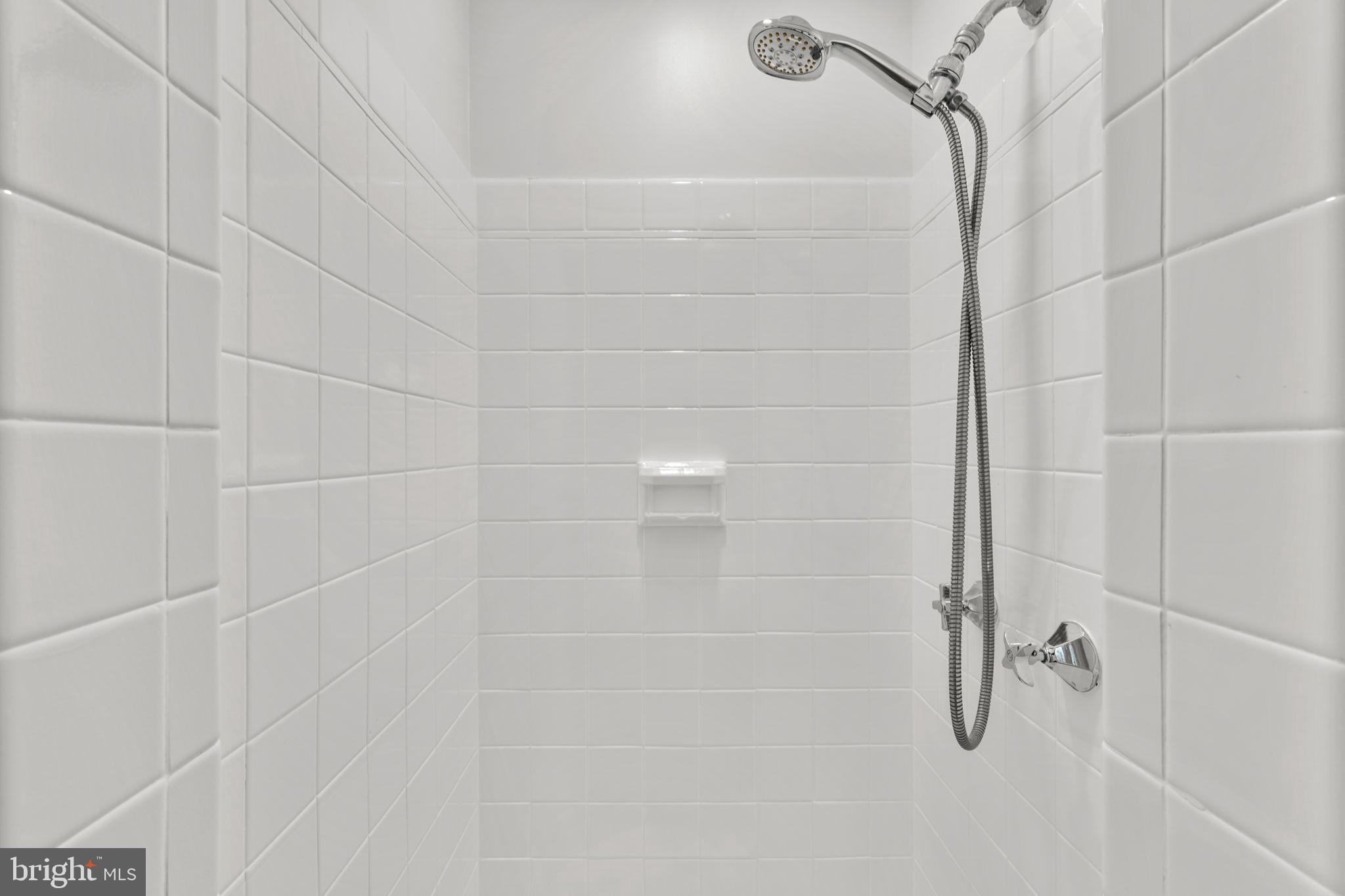 WOODSIDE FOREST - Residential