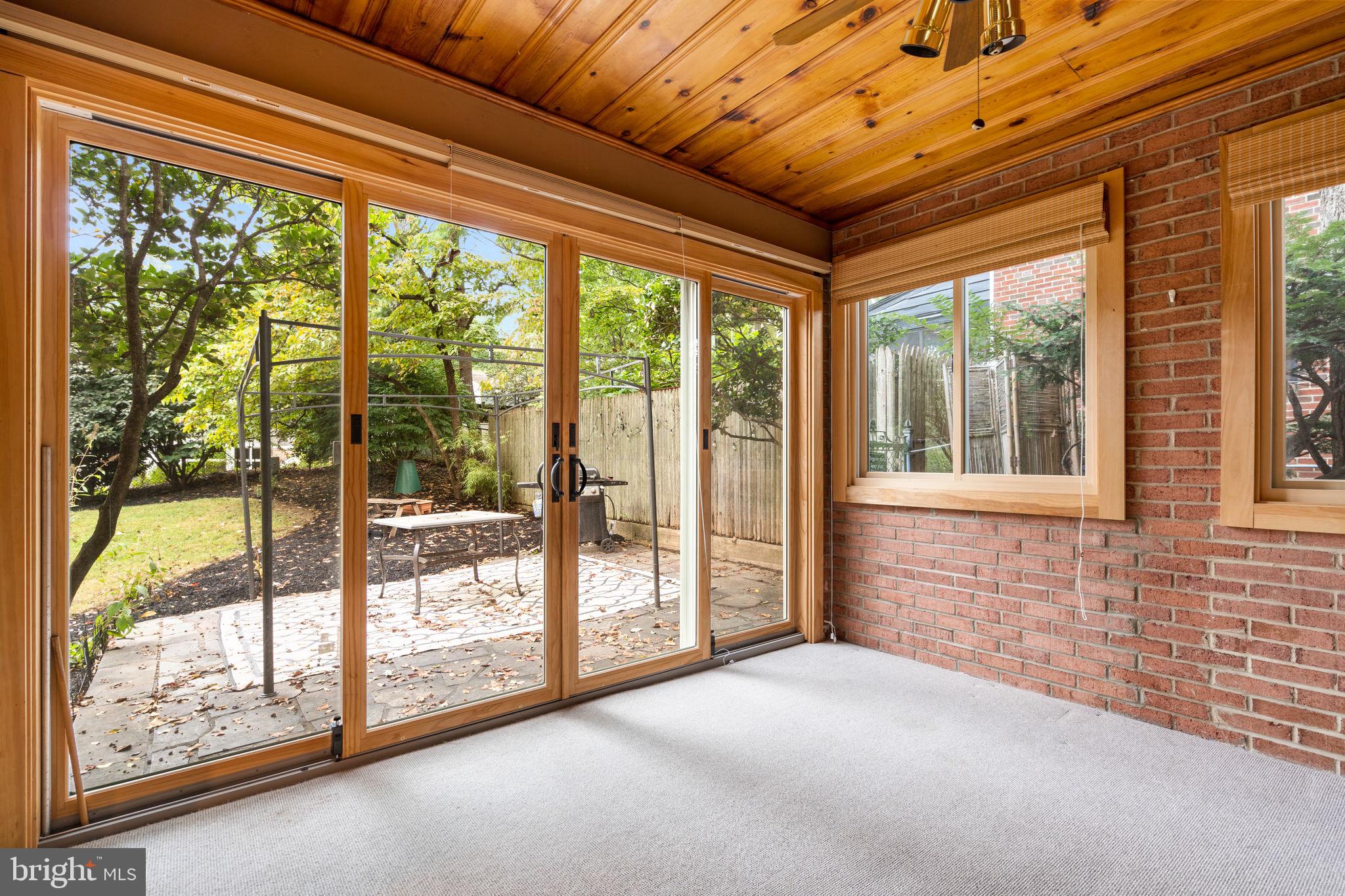 WOODSIDE FOREST - Residential