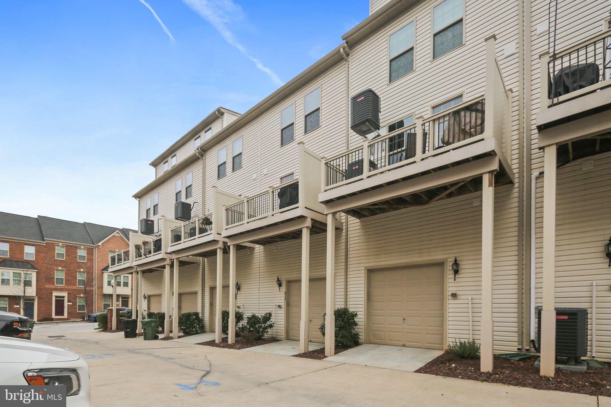 O'DONNELL SQUARE - Residential