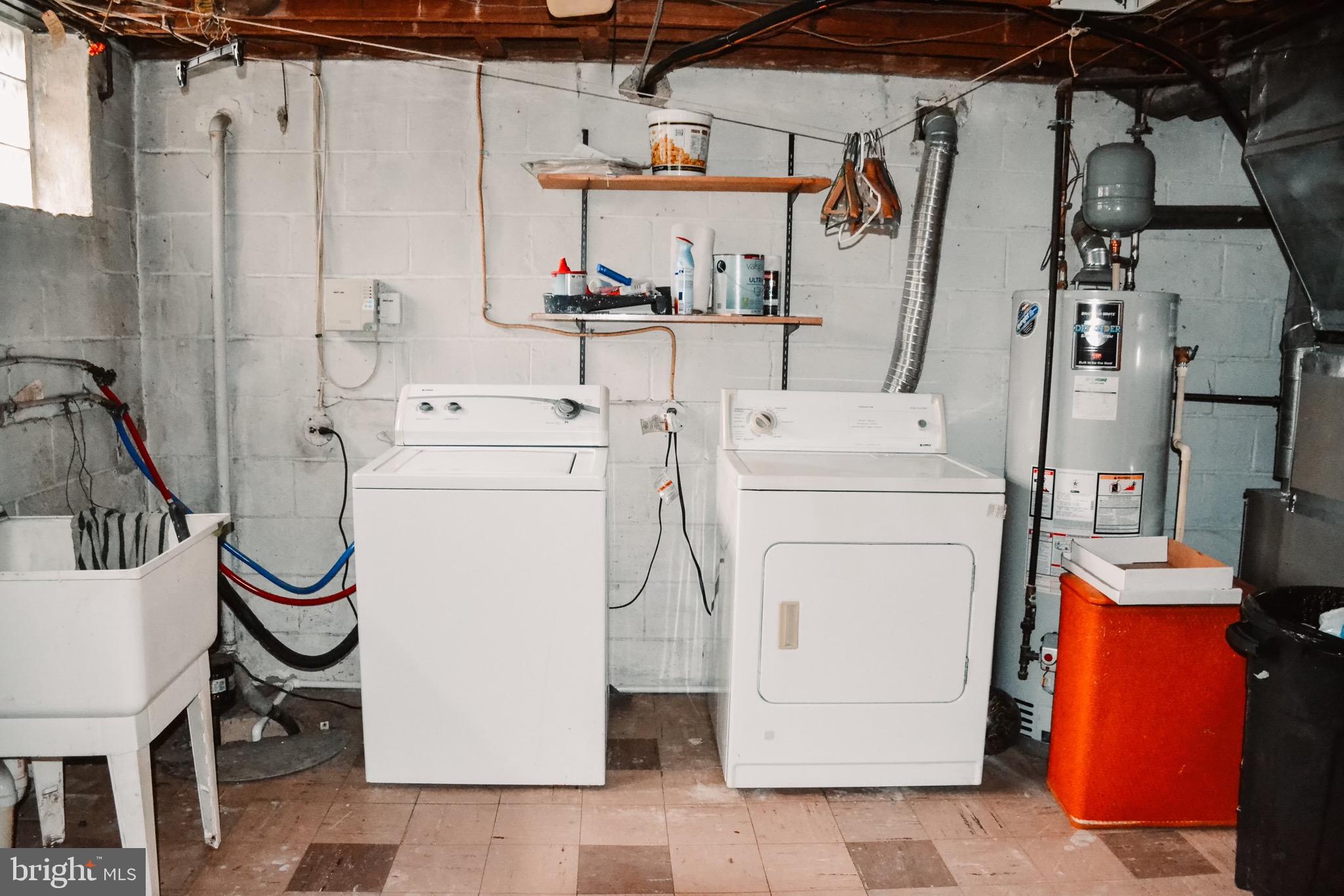 PERRY HALL - Residential