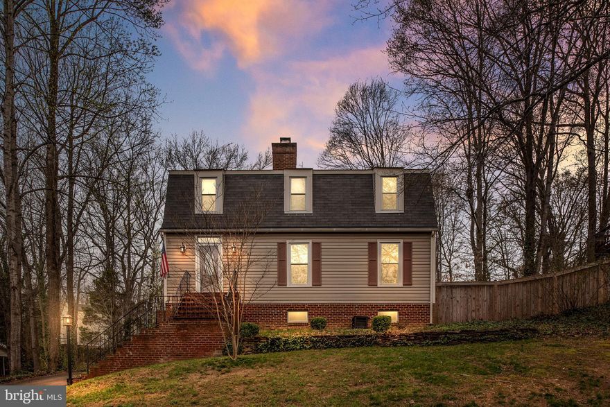 You're simply going to ADORE this updated Dutch Colonial home nicely situated on a hill  tucked away in the peaceful community of Altoona.  This home offers lots of room for everyone with over 3 levels and just over 2,500 square feet of finished living area. Just a few of the great features of this lovely home include the gleaming gorgeous REAL hardwood floors, 2 brick wood burning fireplaces to warm your tootsies by,  bedroom level laundry, spacious kitchen with appliances updated in the last 5 years, separate formal dining room with crown molding and the beautiful French Doors that open onto the rear screened porch.  The private fully fenced back yard will become your special sanctuary to relax on the wood deck while watching the birds and squirrels play in the beautiful park-like setting or sit and soak in the Hot Tub while  star gazing at night.  The location couldn't get any better for commuters with the great proximity to I-95 and the VRE and NO HOA!  This home is convenient to historic downtown Fredericksburg, great shopping, restaurants, and not too far from the new Central Park Multi-Purpose Stadium and Minor League Ball Park, Hospital, Wegman's and so much more!