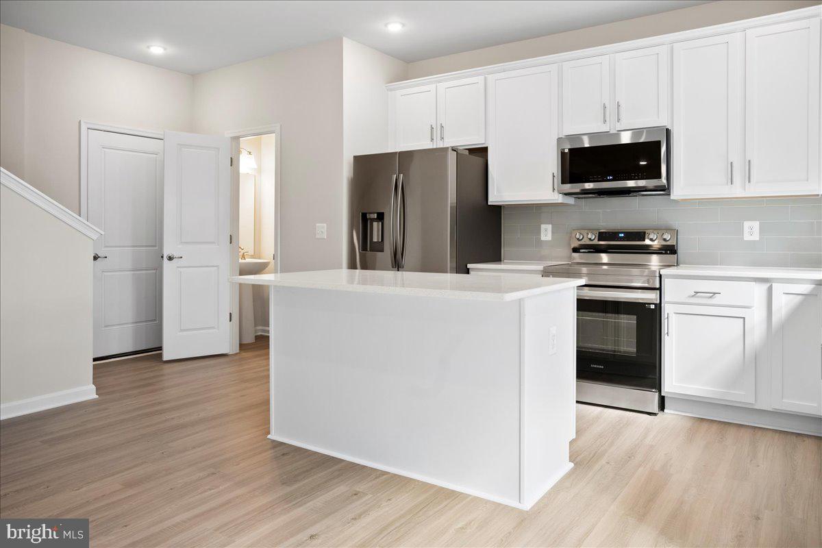 SOUTH BROOK - Residential