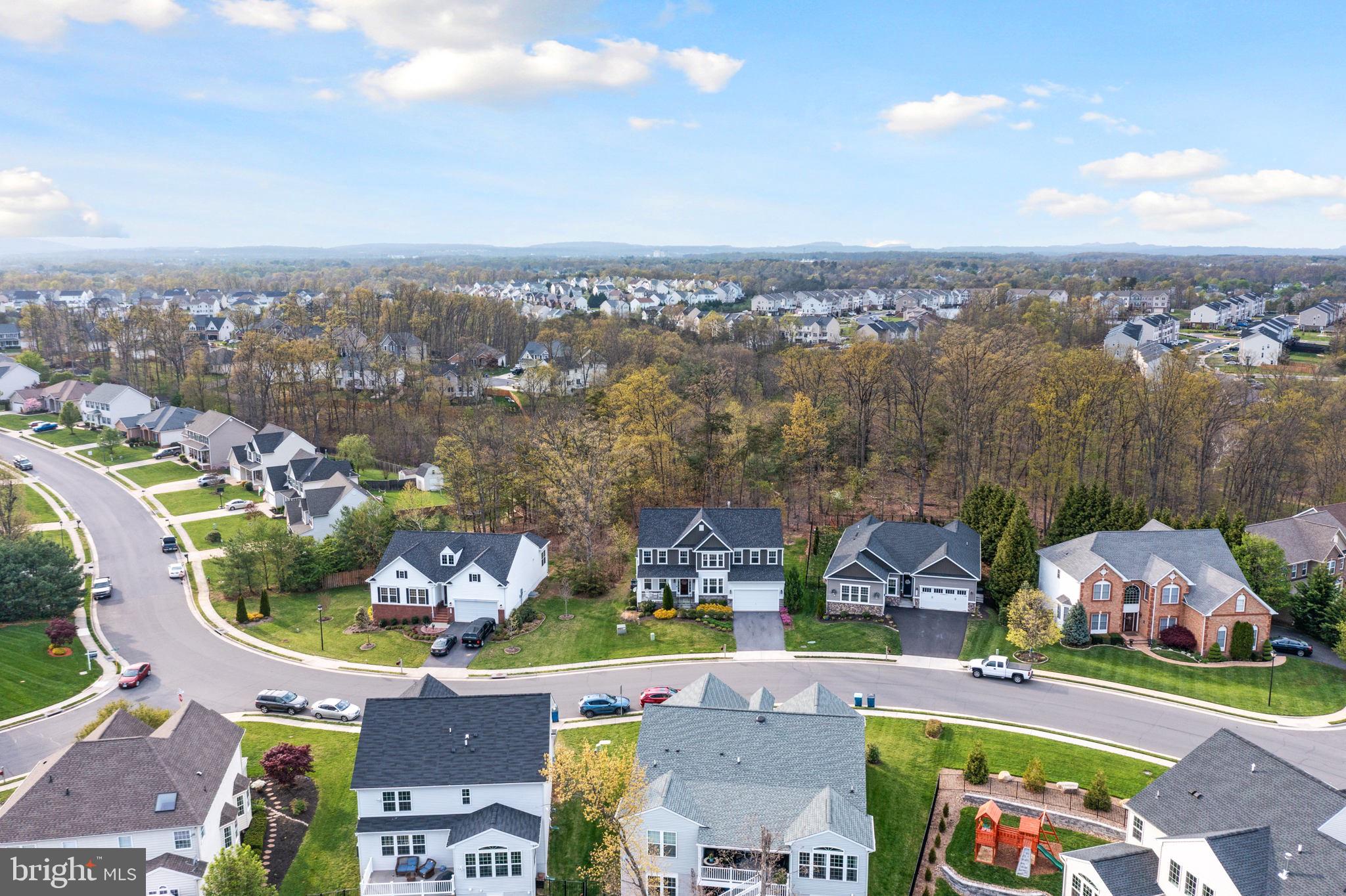 TWIN LAKES OVERLOOK - Residential