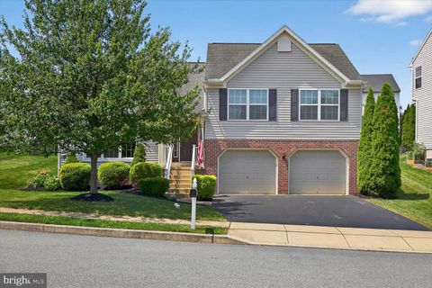 Photo of 3 Cameron Court, DENVER, PA 17517 (MLS # PALA2073844)