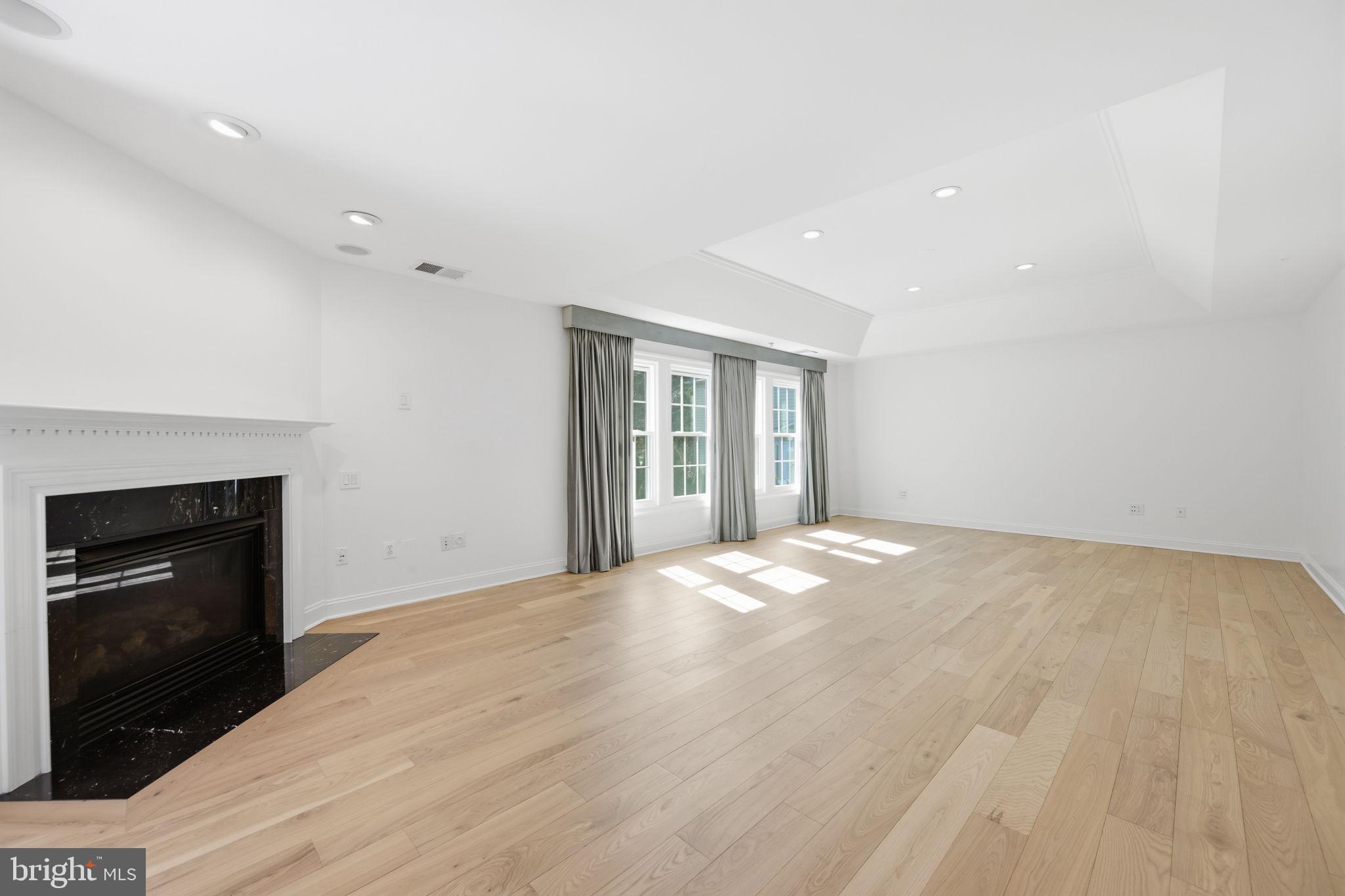 FALLSGROVE - Residential