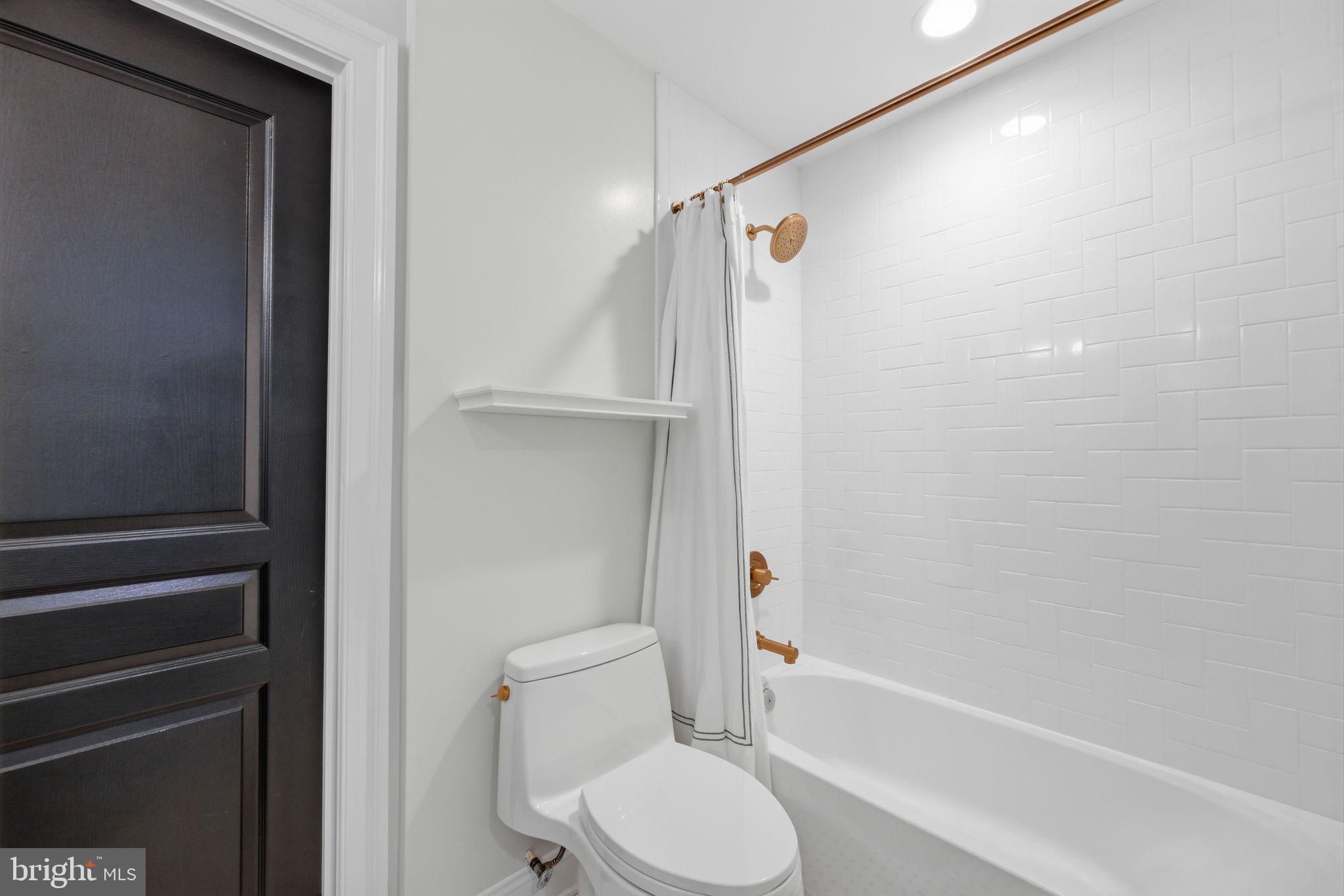 FALLSGROVE - Residential