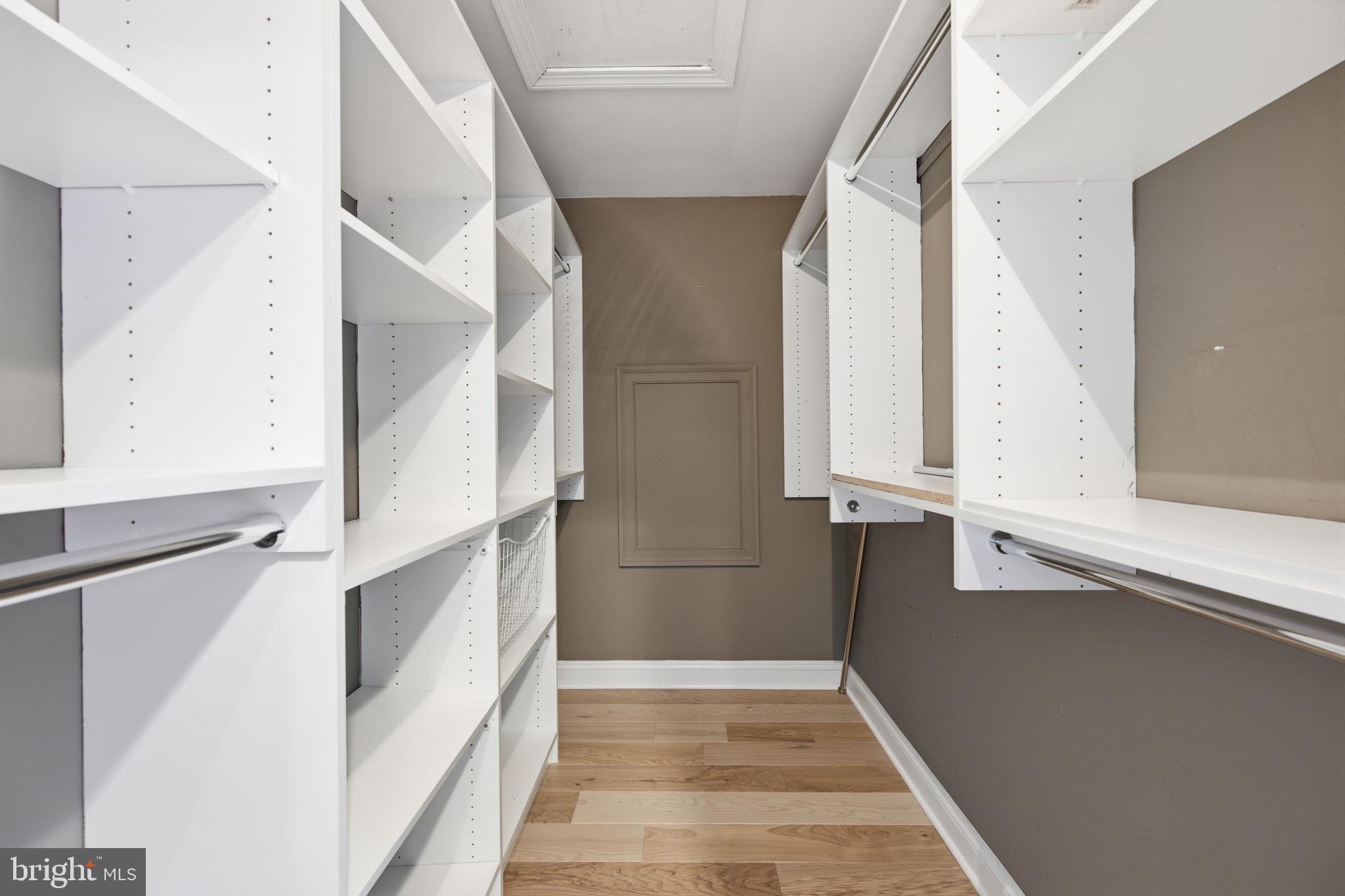 FALLSGROVE - Residential