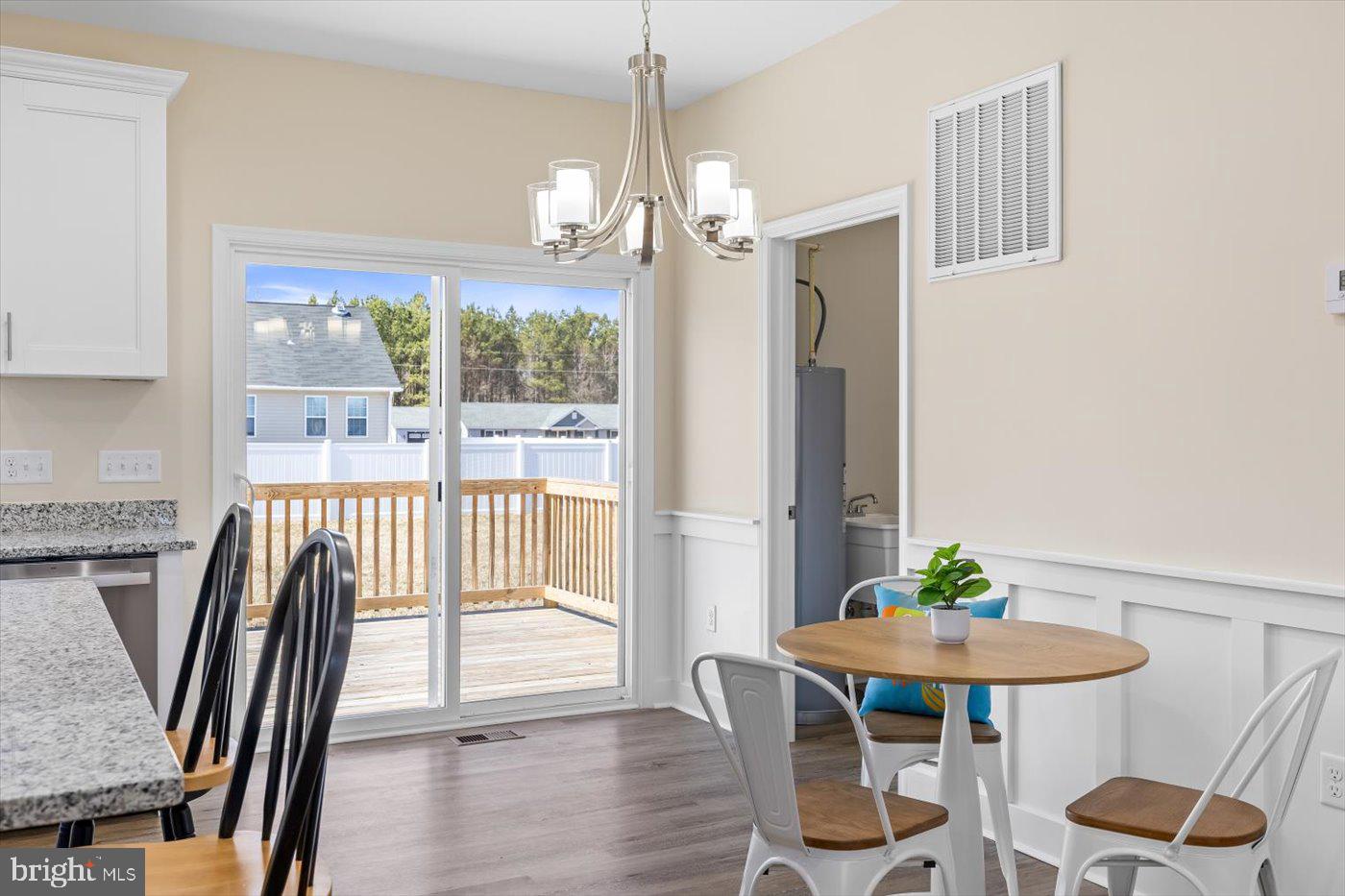 CABIN POINT / GLEBE HARBOR - Residential