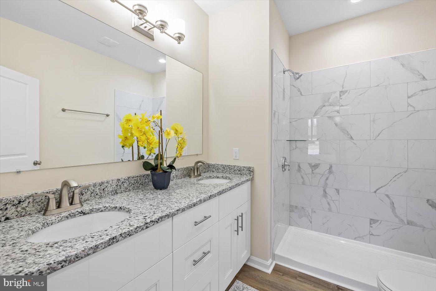 CABIN POINT / GLEBE HARBOR - Residential