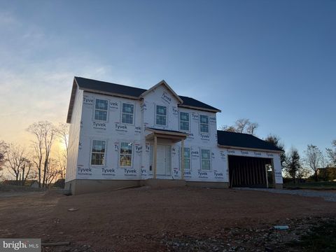 1501 MAPLE LANE 184 HANOVER PA 17331