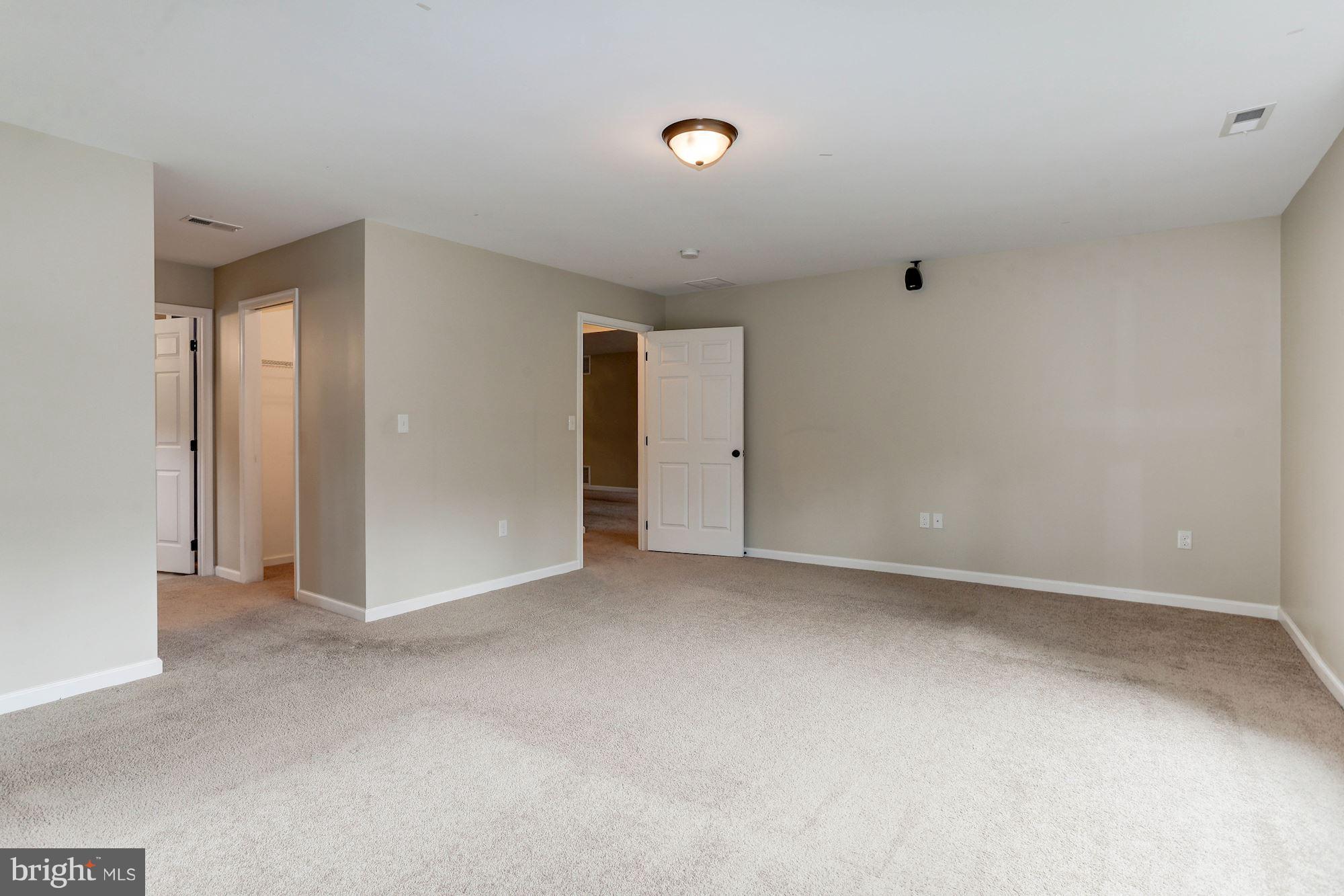 NORBECK KNOLLS - Residential