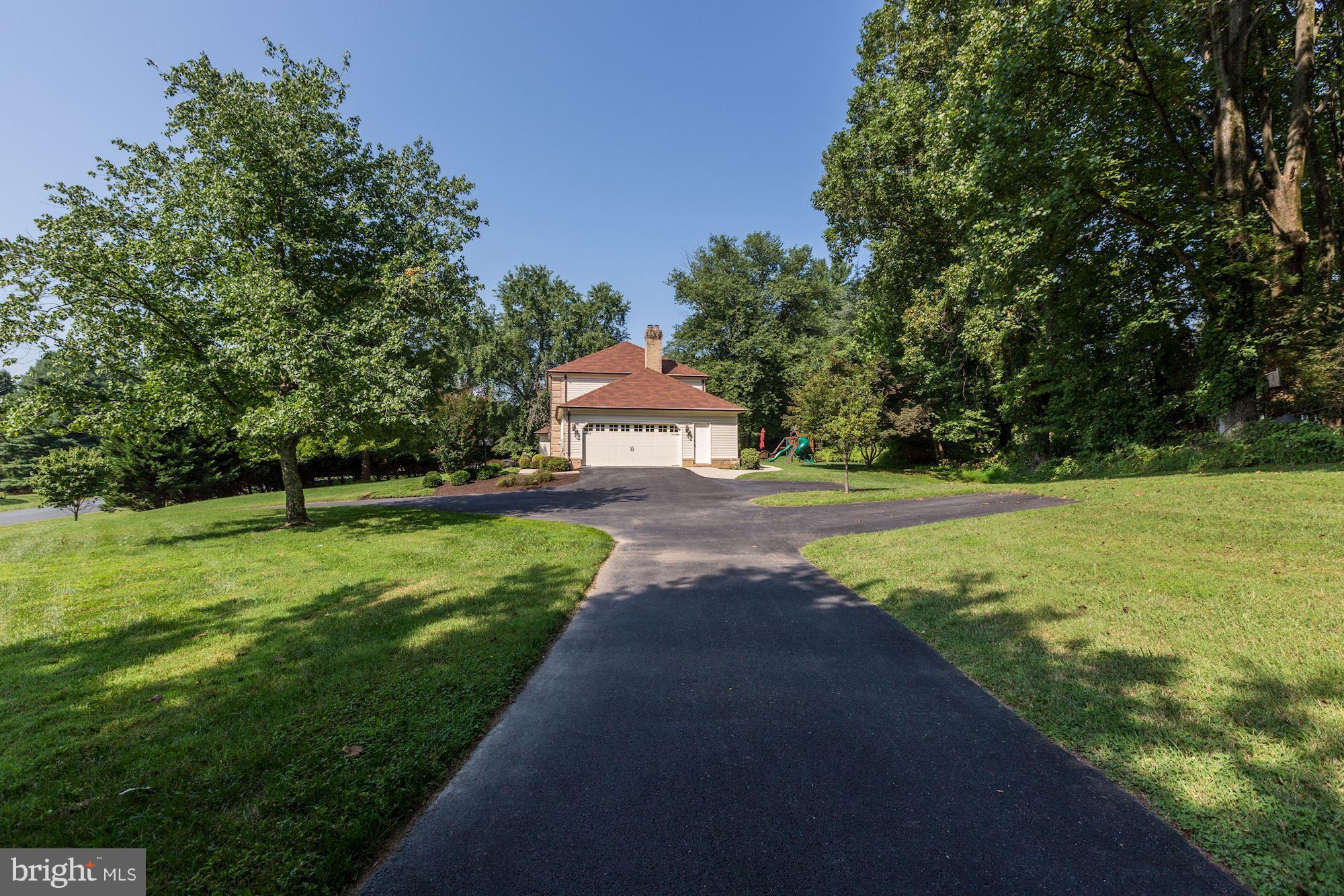 NORBECK KNOLLS - Residential