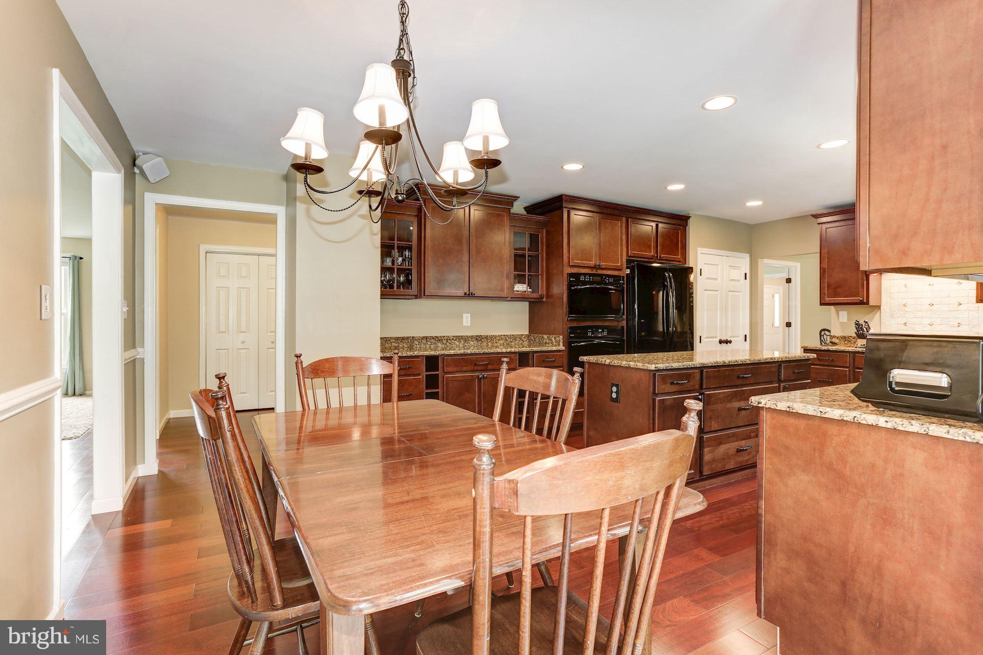 NORBECK KNOLLS - Residential